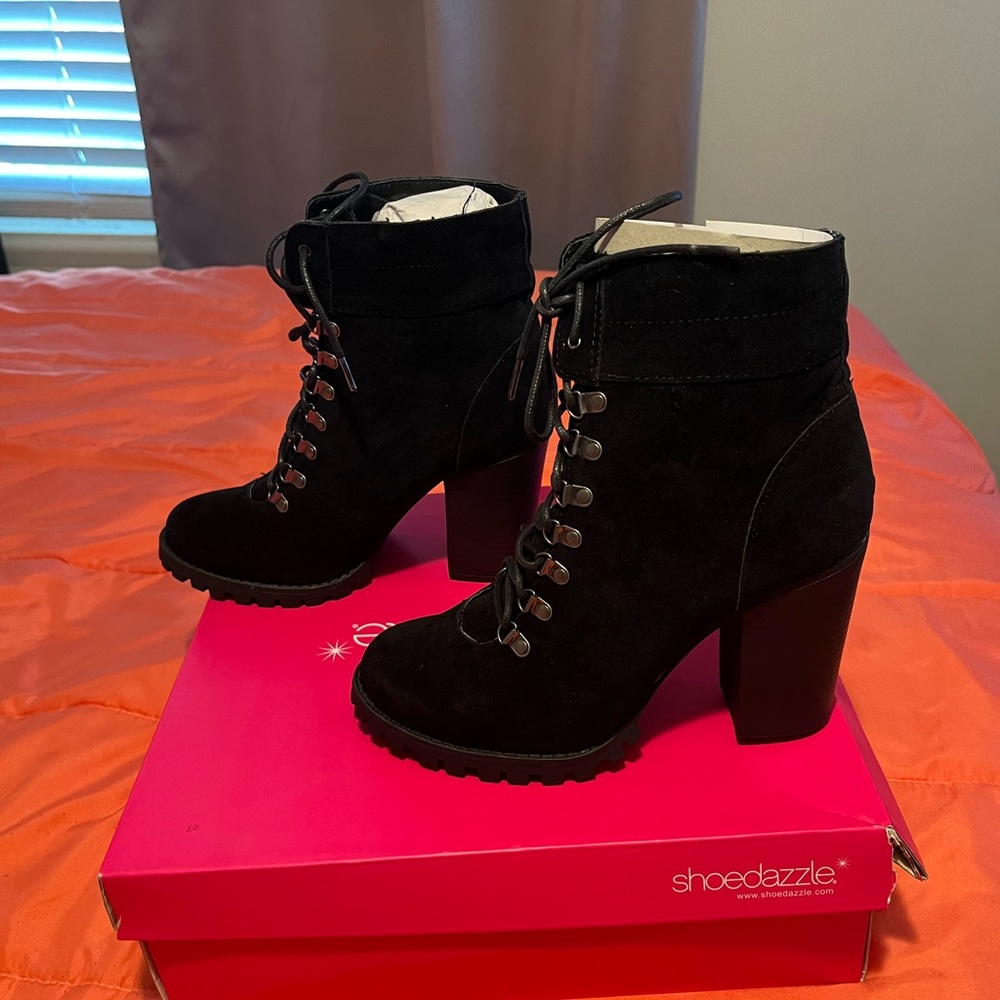 Shoe Dazzle Brand new Chunky heel bootie - Picture 2 of 6